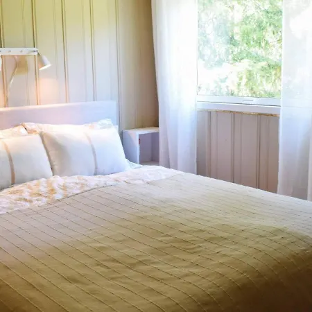 5 Person In Halden-by Traum Halden