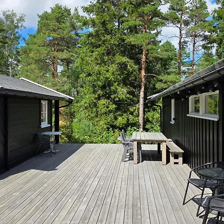 5 Person In Halden-by Traum * Halden