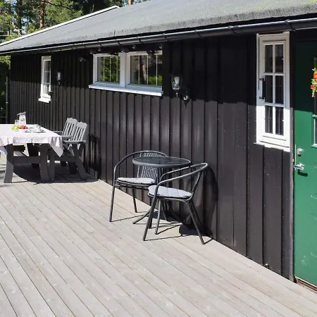 5 Person In Halden-by Traum Χάλντεν